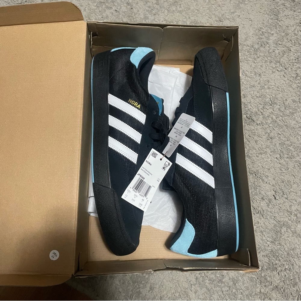 Adidas Nora Core Black Cloud White Gold Metallic Size 13